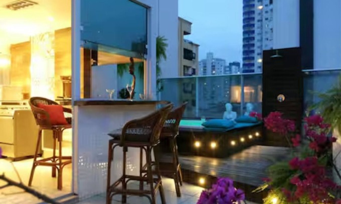 Centro Apartment | Wedding Coverage, Hot Tub - the event!
