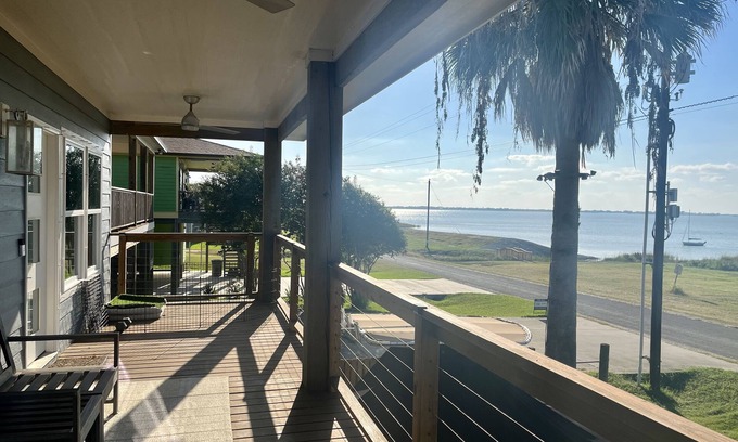 Long Mott Cottage | Wedge Wood Cottage on the Bay