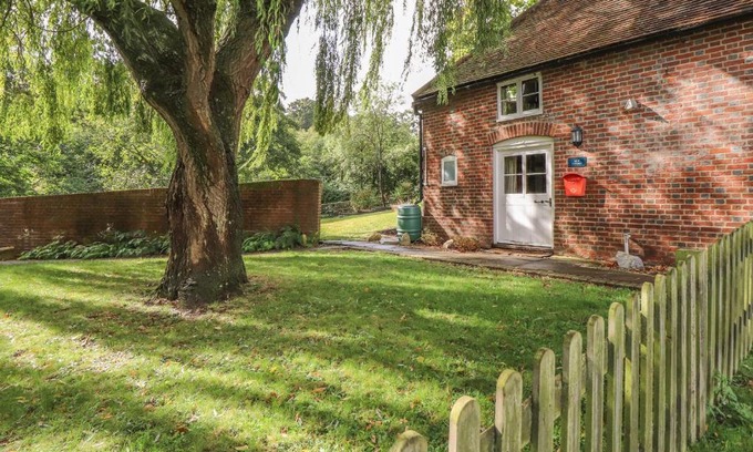 Maidstone House | Weir Cottage