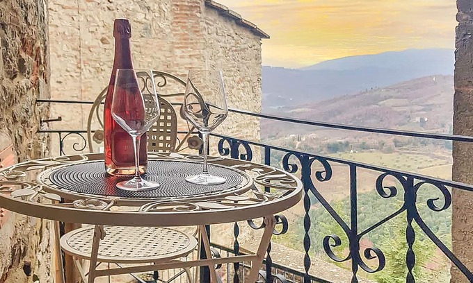 Monte Santa Maria Tiberina Apartment | Welcome to this luxury apartment in Monte Santa Maria Tiberina ? Enjoy the vacation of a lifetime he