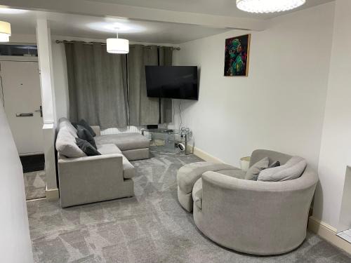 Swindon Apartment | Welcome rooms 54