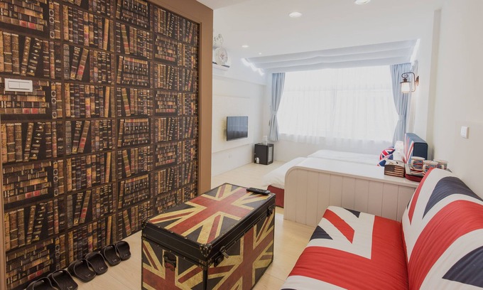 Zuoying District Hotel | Welcome The Sun Enjoy The Moon