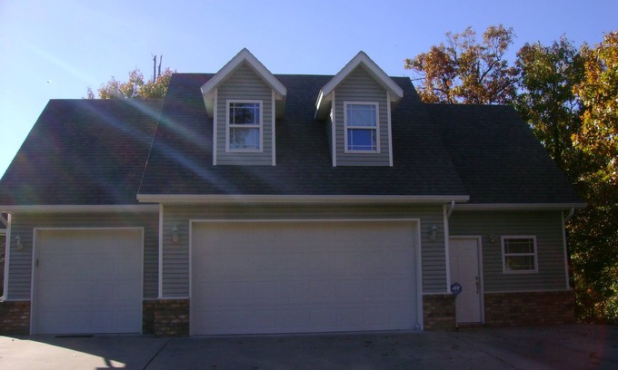 Bella Vista House | Welcome to "DEER RUN" ! (MACHINE SANATIZED)