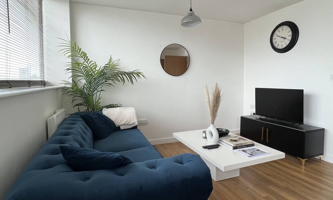 Theatreland Birmingham Apartment | Welcome to our stylish service apartment located in the heart of the Birmingham!
