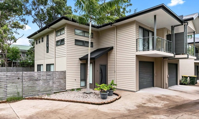 Scarness House | Welcome to Stars on Torquay