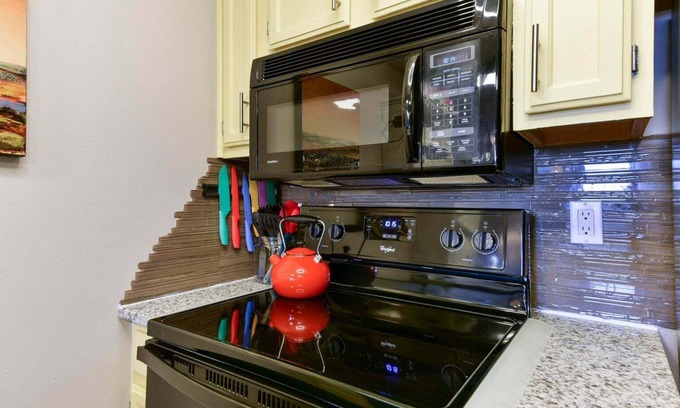 Notch Estates Condo | Welcome to the Honeybee Hideaway Unit 1