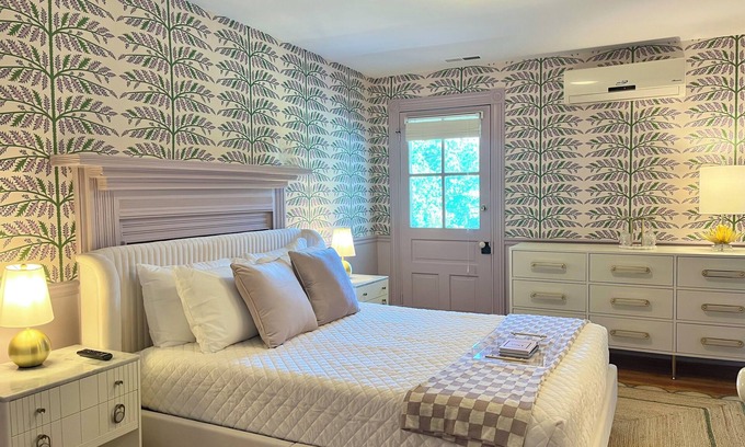 Nellysford Hotel | Welcome to the newly appointed Everett Estate: Where Modern Luxury Meets Historic Charm