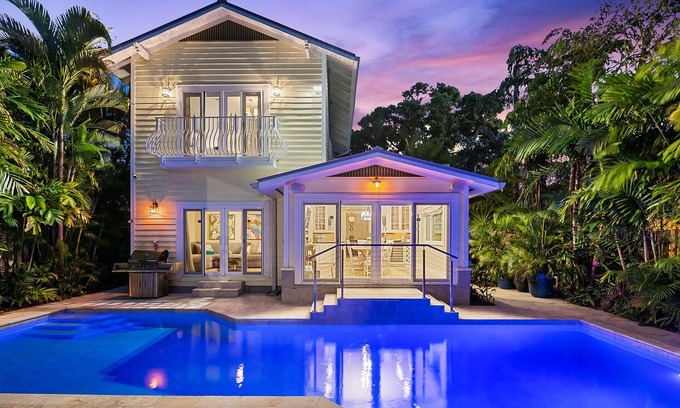 Colee Hammock House | Welcome to the Hemingway, A Key West Style Heated Pool Home Off Las Olas!!!!