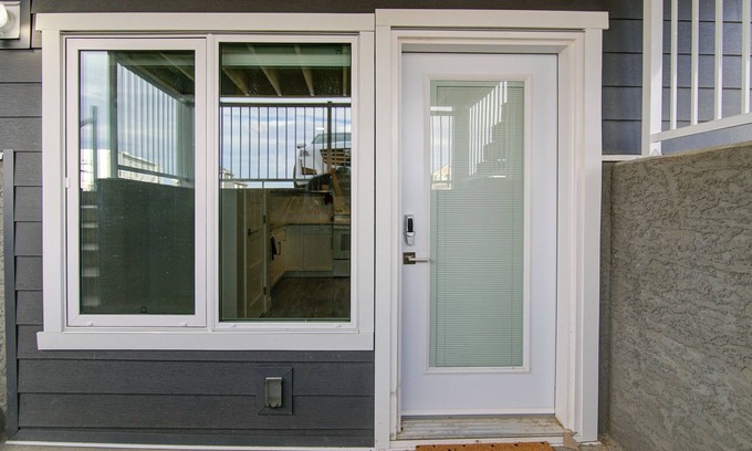 South Lethbridge Apartment | Welcome to the WolfeDen!