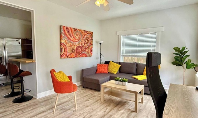 Tampa Heights House | Welcome to this 1920s Spanish style Tampa Height bungalow