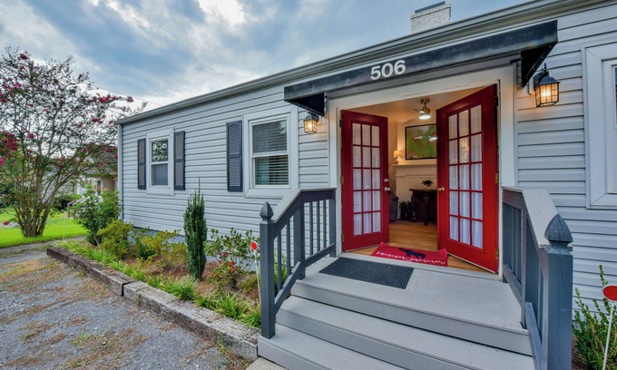 Forest Lake House | Welcome to Urban Retreat!