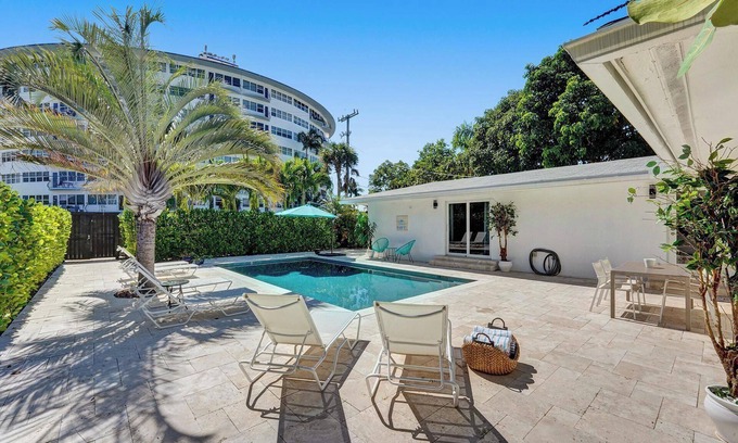 Lauderdale Beach House | Welcome to your own private oasis at this enchanting Fort Lauderdale retreat!