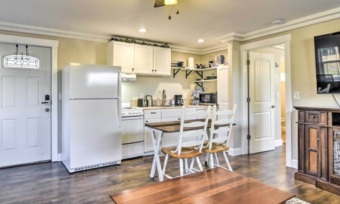 Milwaukie House | Well-Appointed Milwaukie Home: Great Location
