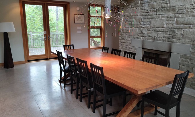 Amherst House | Well appointed, waterfront home.