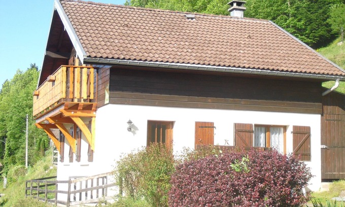 Le Menil Ski Chalet | well-located chalet with mountain views