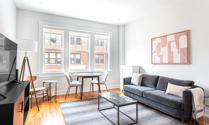 Agassiz Apartment | Well-Located Porter Square 1BR in Harvard Square by Blueground