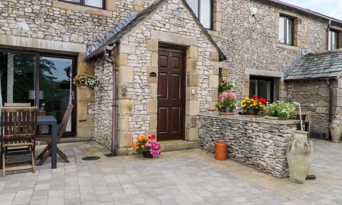Penrith Cottage | WELLGARTH COTTAGE, family friendly, with a garden in Newby