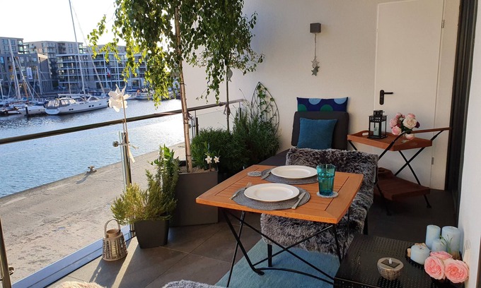 Mitte-Sud Apartment | Wellness Pearl apartment with sauna & whirlpool at the New Harbor in Bremerhaven