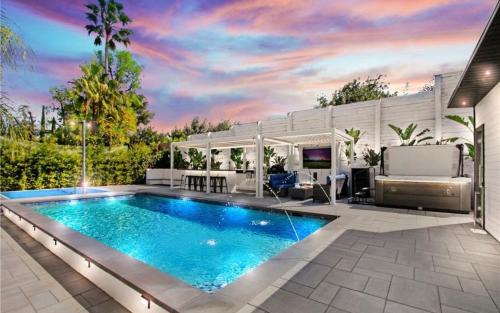 Woodland Hills Villa | Wellness Villa Resort