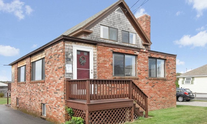 Wells Beach Cottage | Wells Beach Cottage with beautiful views of the Ocean and the Marsh