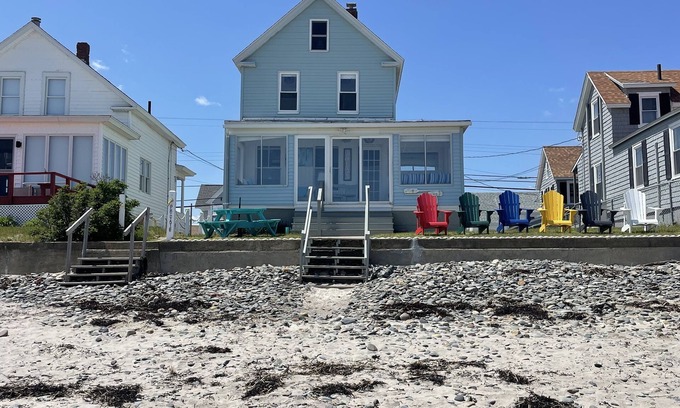 Wells Beach Cottage | WELLS MAINE OCEAN FRONT RENTAL