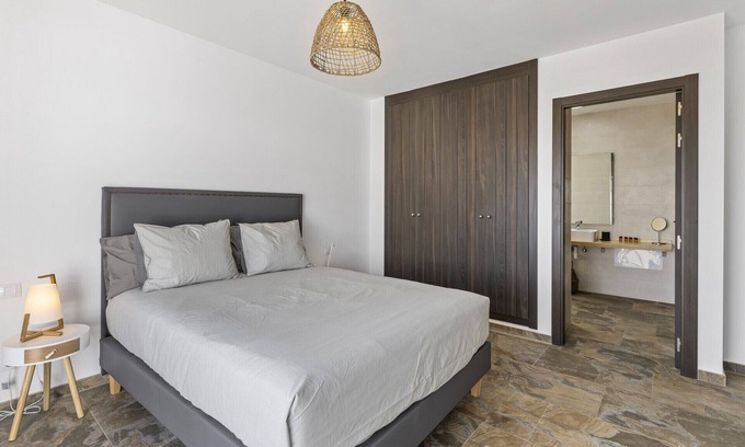 Playa Blanca Ski Chalet | wema alto