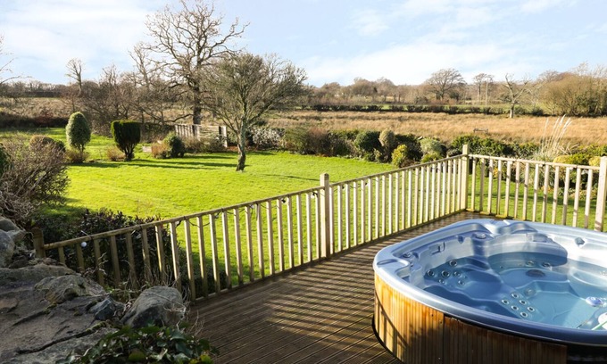 Dinas Cottage | Wern Olau Cottage