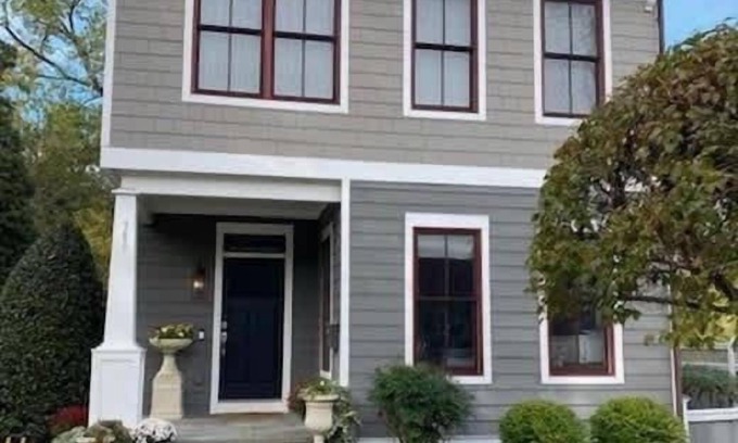 West Annapolis House | West Annapolis Cottage