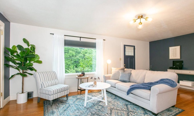 Asheville Cottage | West Asheville Bungalow - Close to Biltmore/LexAve