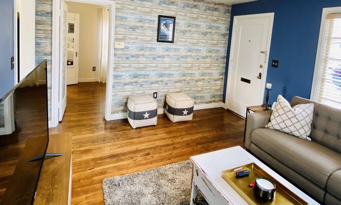 Veterans Park House | West End Charmer- bike to downtown