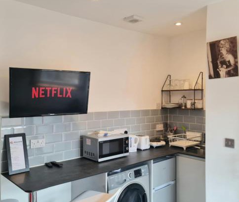 Banbury Apartment | West Street Studios, Free WIFI, FREE Parking, Washer dryer