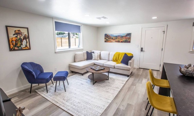 Tulsa Apartment | Western Wind Down - Modern Luxury in Green Country