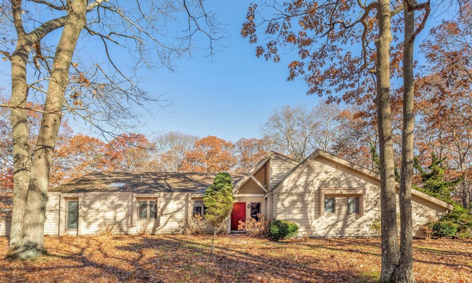 Remsenburg Cottage | Westhampton Cottage