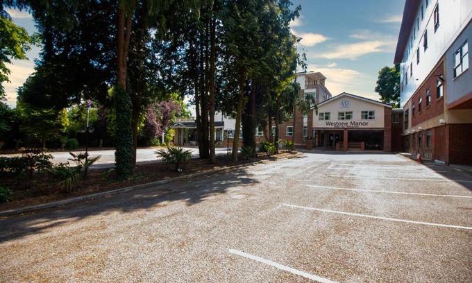 Great Houghton Hotel | Westone Manor Hotel