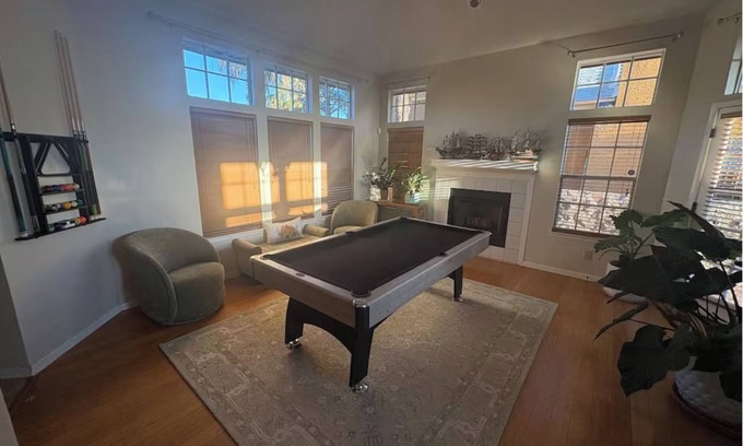 El Paso House | Westside Retreat – Fun & Comfort