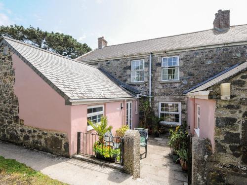 Mullion House | Wheal Dream
