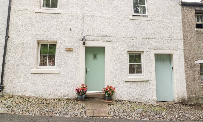 Armathwaite Cottage | WHIRLIGIG COTTAGE, family friendly, with open fire in Armathwaite