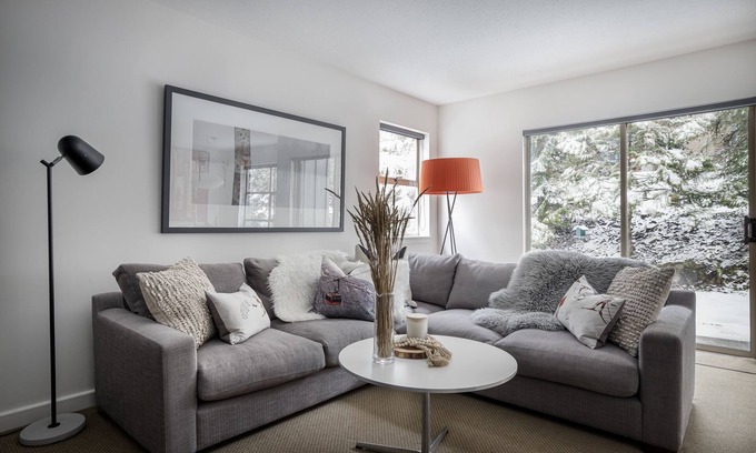 Blackcomb House | Whistler Modern Comfort