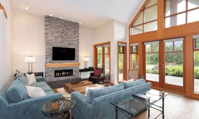 Nicklaus North House | Whistler townhome w/hot tub & fireplace