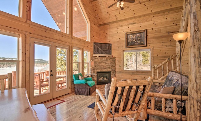 Meadow View Heights Cabin | Whistling Woods Cabin: Meadow Views + Gas Grill!