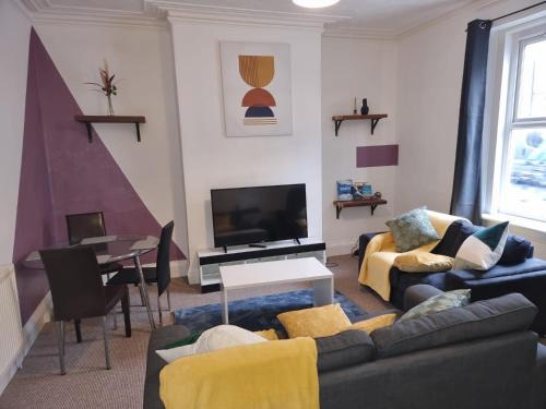 Tynemouth Apartment | Whitby Elegance