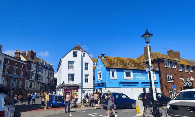 Old Town Hastings House | White Anchor, Old Town in Hastings