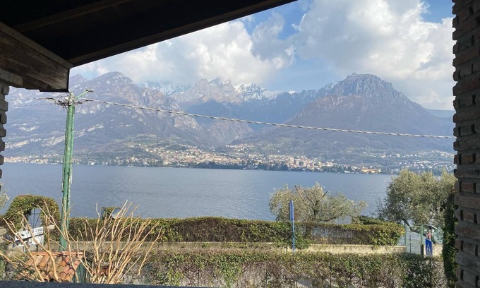 Oliveto Lario House | White Beach House - Lake View Room