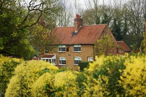 Blackwell in the Peak House | White Horse Cottage with Sauna