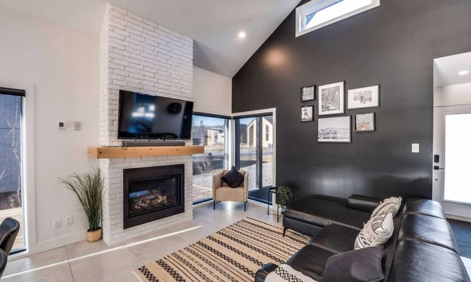 Saint Ferreol les Neiges House | White House - 3 bedrooms - 8 people