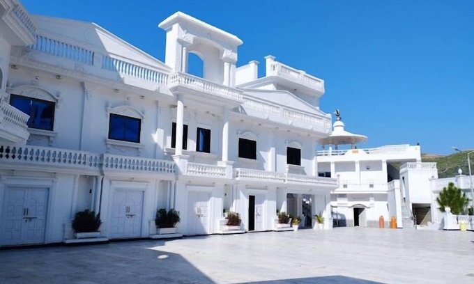 Hassan Abdal Resort | White Palace Hotel & Resort