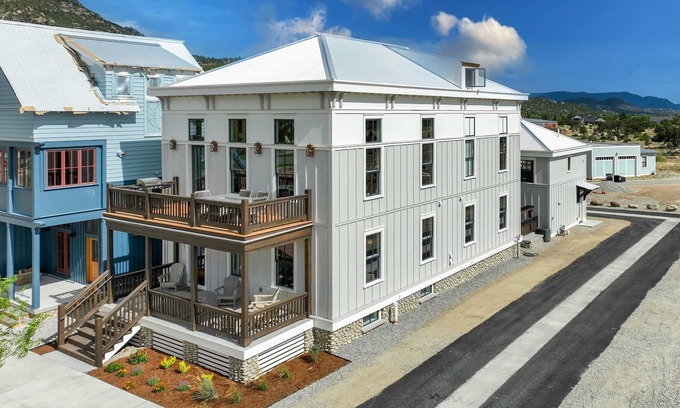 Buena Vista Villa | Whitewater Estate! The Grand South Main Residence!