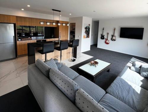 Karkari Peninsula House | Whiwhi Peak