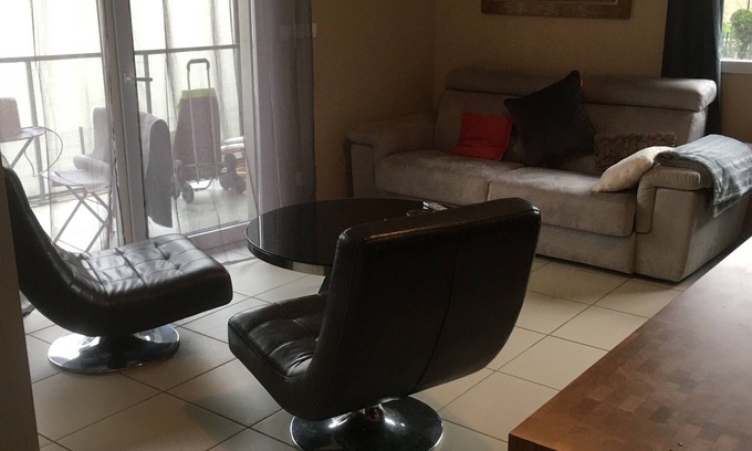 Vidailhan Apartment | Whole apartment 4 persons- parking - balcony - wifi gatuite- BALMA Vidalhian