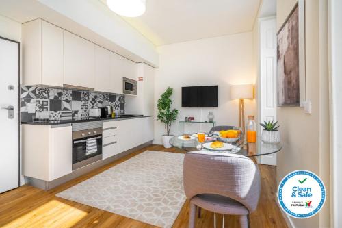 Alcantara Apartment | WHome | Alcântara Smart Studio